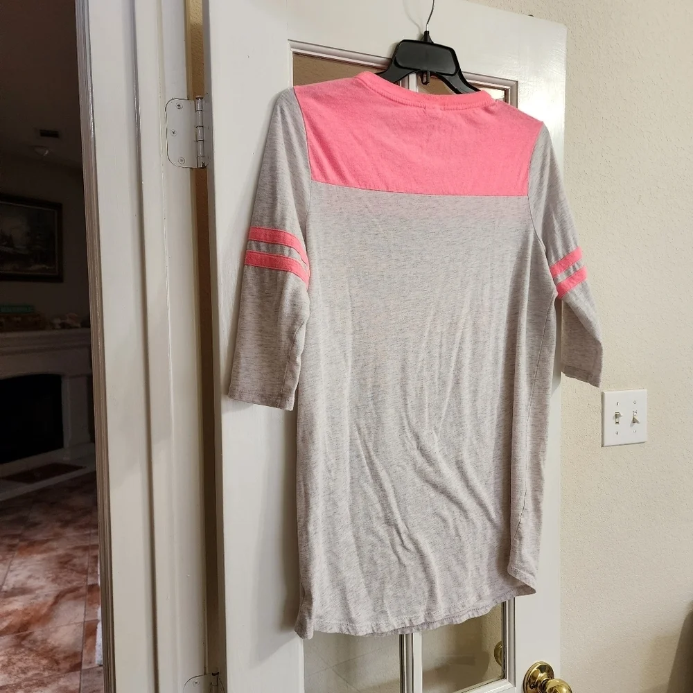 Victoria’s Secret PINK Snuggle Is Real Sleep Shirt Large Gray 3/4 Sleeve Lounge